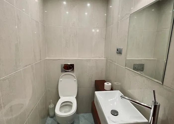 Lejlighed Beautiful In Mokotow Near Krolikarnia Park 2 Warszawa