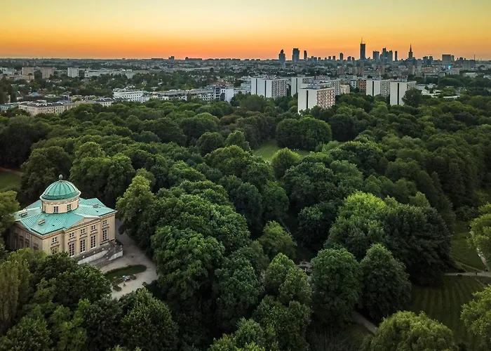 Beautiful In Mokotow Near Krolikarnia Park 2 Warszawa