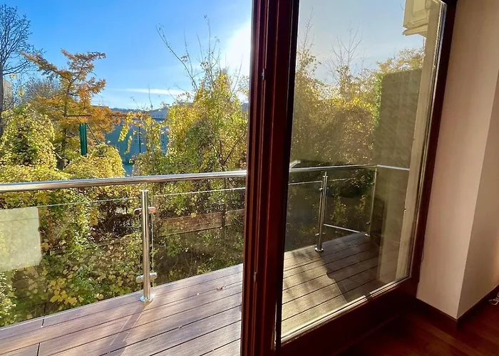 Beautiful In Mokotow Near Krolikarnia Park 2 *